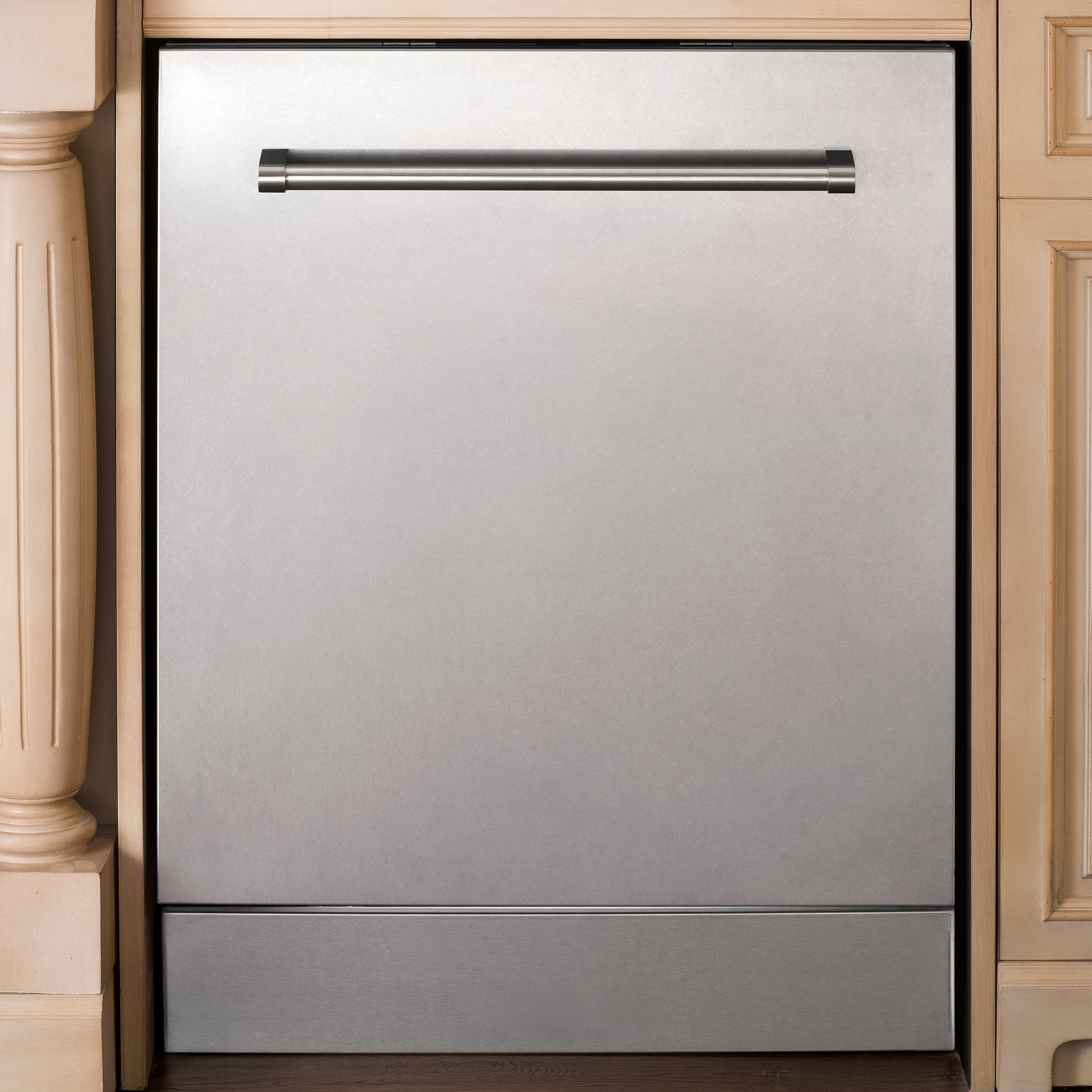 zline-24-top-control-built-in-dishwasher-with-satin-stainless-steel-panel-and-stainless-steel-tub-with-traditional-style-handle-52dba-dw-sn-h-24