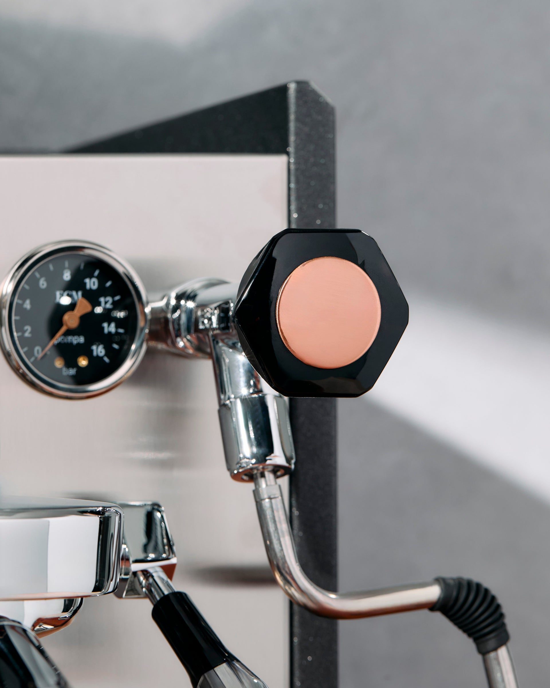 ecm-synchronika-espresso-machine-heritage-line