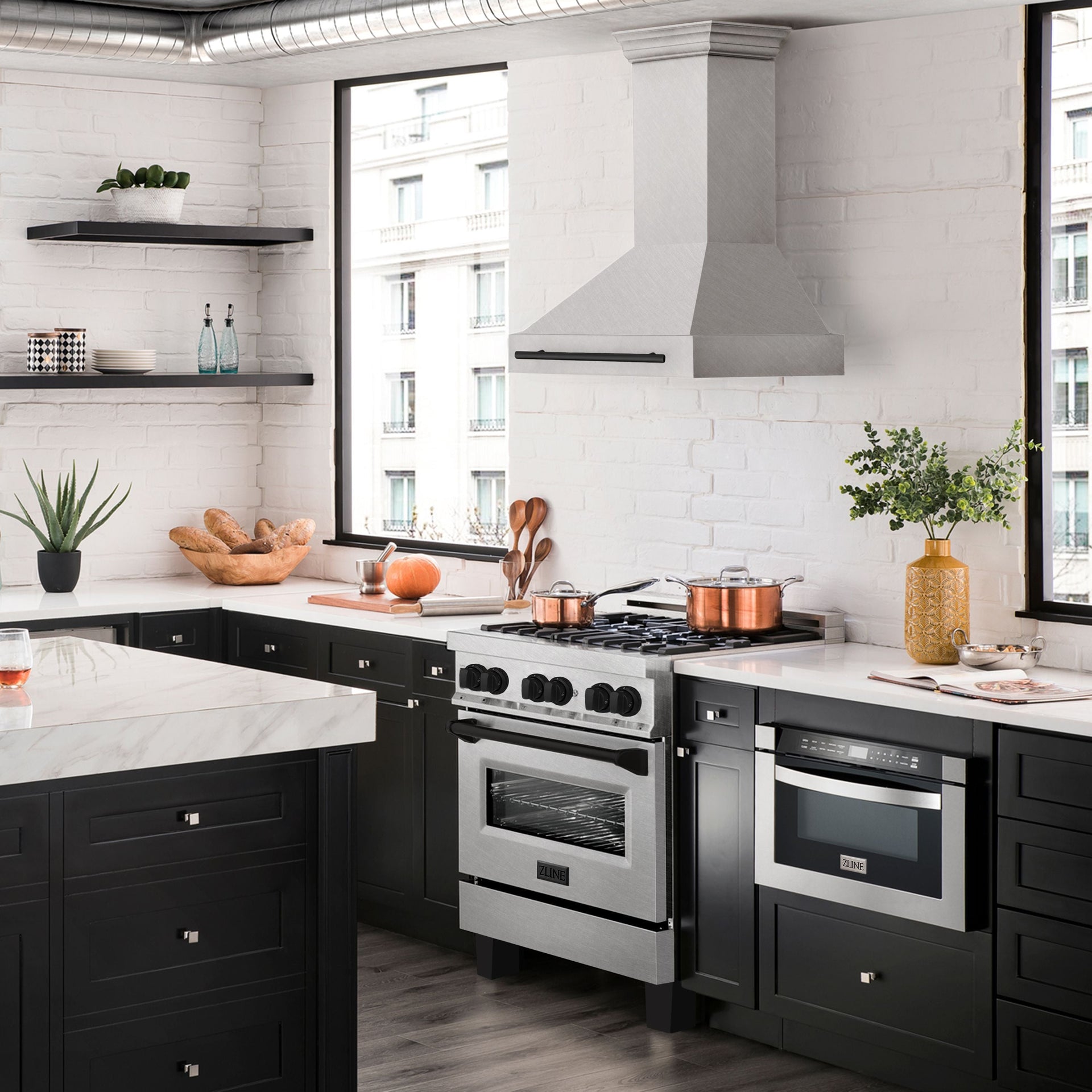 zline-30-in-wall-mount-range-hood-400-cfm-satin-stainless-steel-matte-black-handle-8654snz-30-mb