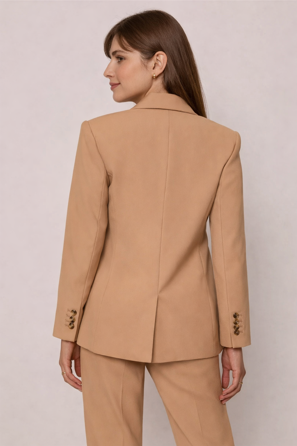 petite-straight-fit-blazer-for-women-long-sleeves-single-button-front-closing