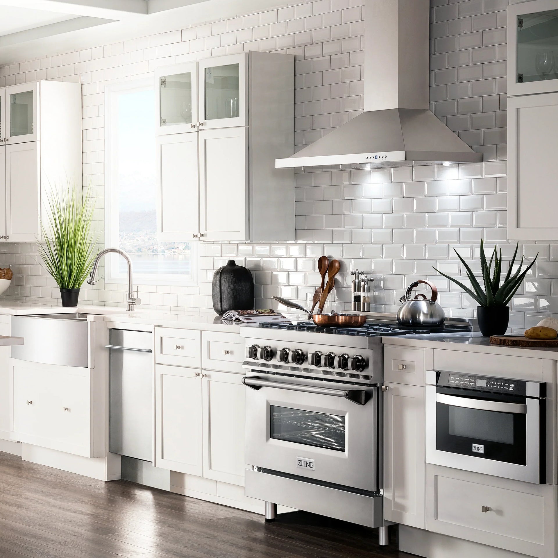 zline-30-in-wall-mount-range-hood-400-cfm-convertible-stainless-steel-kitchen-ventilation-kb-30