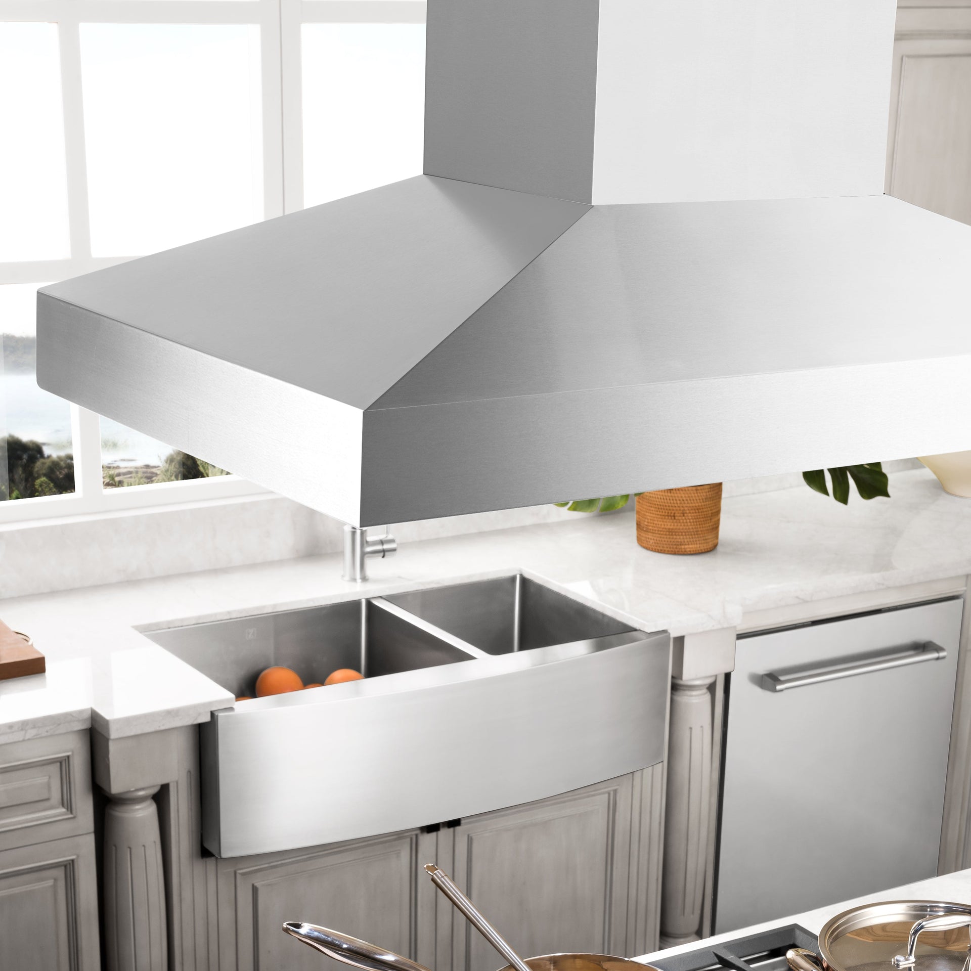 zline-36-island-mount-range-hood-400-cfm-stainless-steel-crownsound-bluetooth-speakers-kl3icrn-bt-36