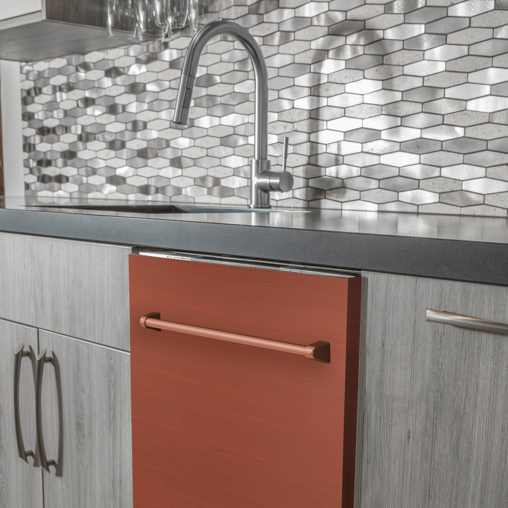 zline-24-in-top-control-dishwasher-in-copper-with-stainless-steel-tub-and-traditional-style-handle-dw-c-h-24