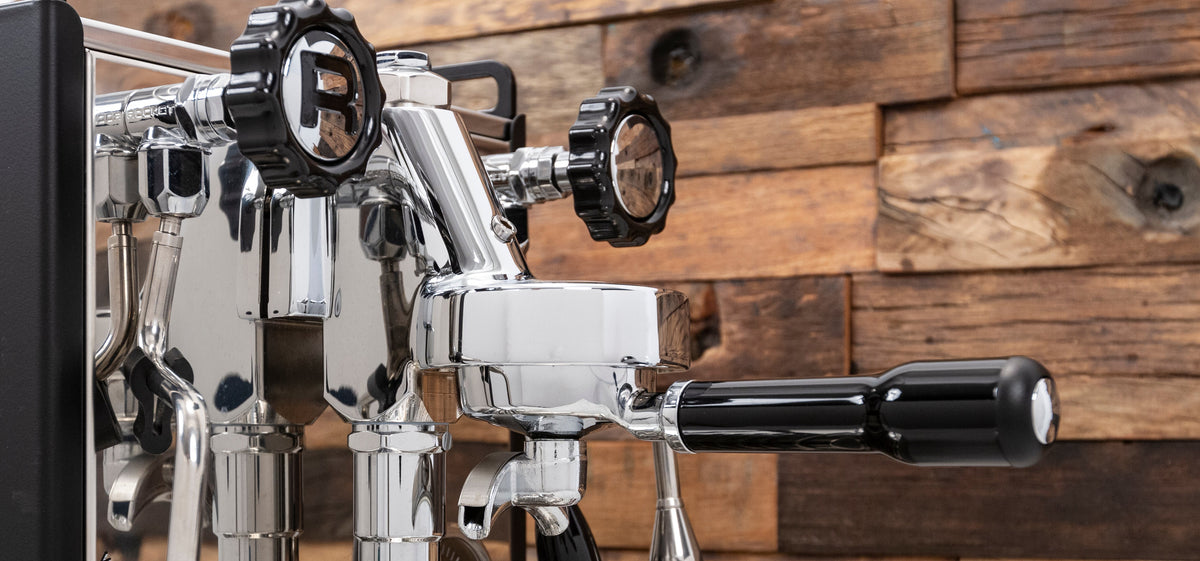Rocket Espresso Appartamento Serie Nera Heat-Exchange Espresso Machine