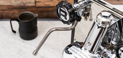 Rocket Espresso Appartamento Serie Nera Heat-Exchange Espresso Machine