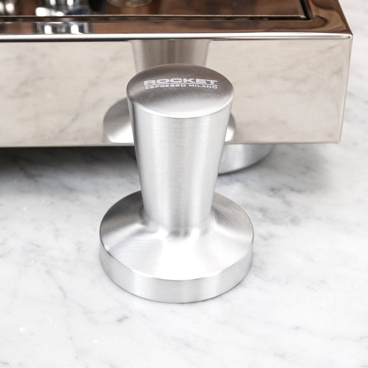 Rocket Espresso Appartamento Serie Nera Heat-Exchange Espresso Machine