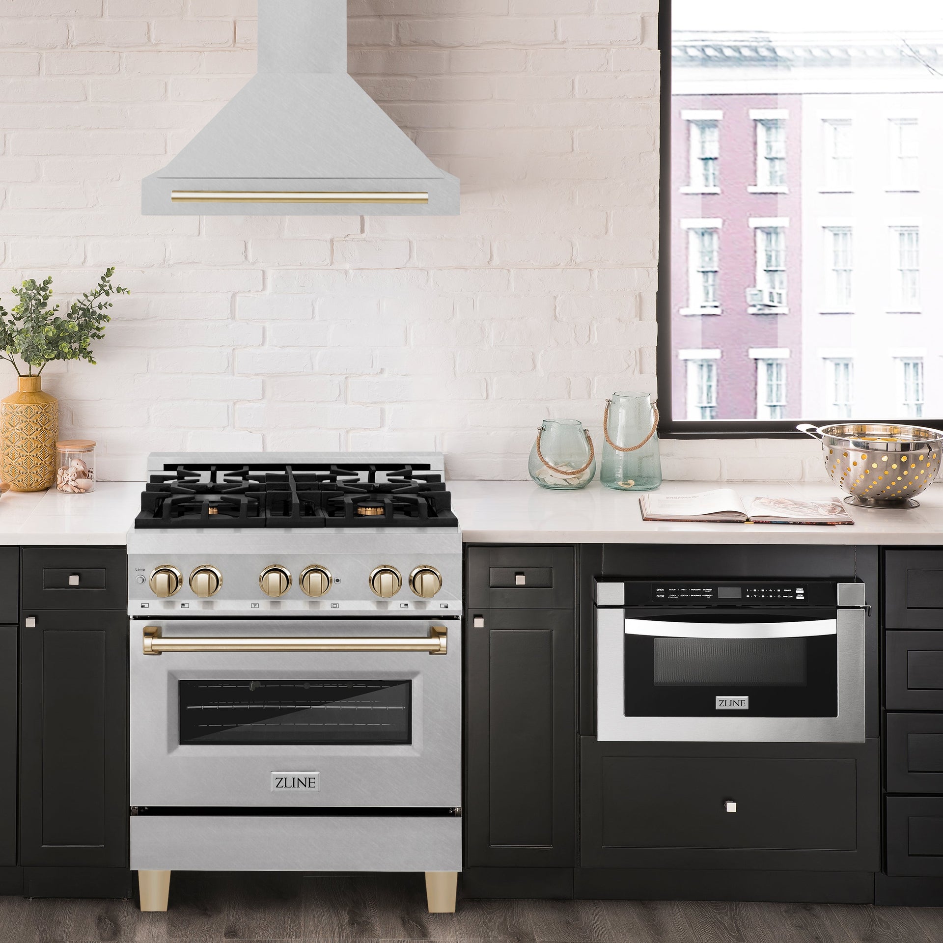 zline-30-inch-wall-mount-range-hood-convertible-satin-stainless-steel-with-polished-gold-handle-kb4snz-30-g