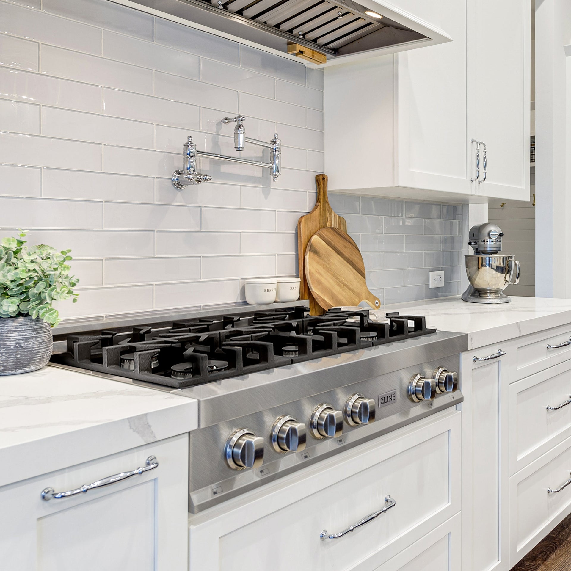 zline-36-legacy-gas-rangetop-with-6-burners-and-porcelain-cooktop-in-satin-stainless-steel-rts-36