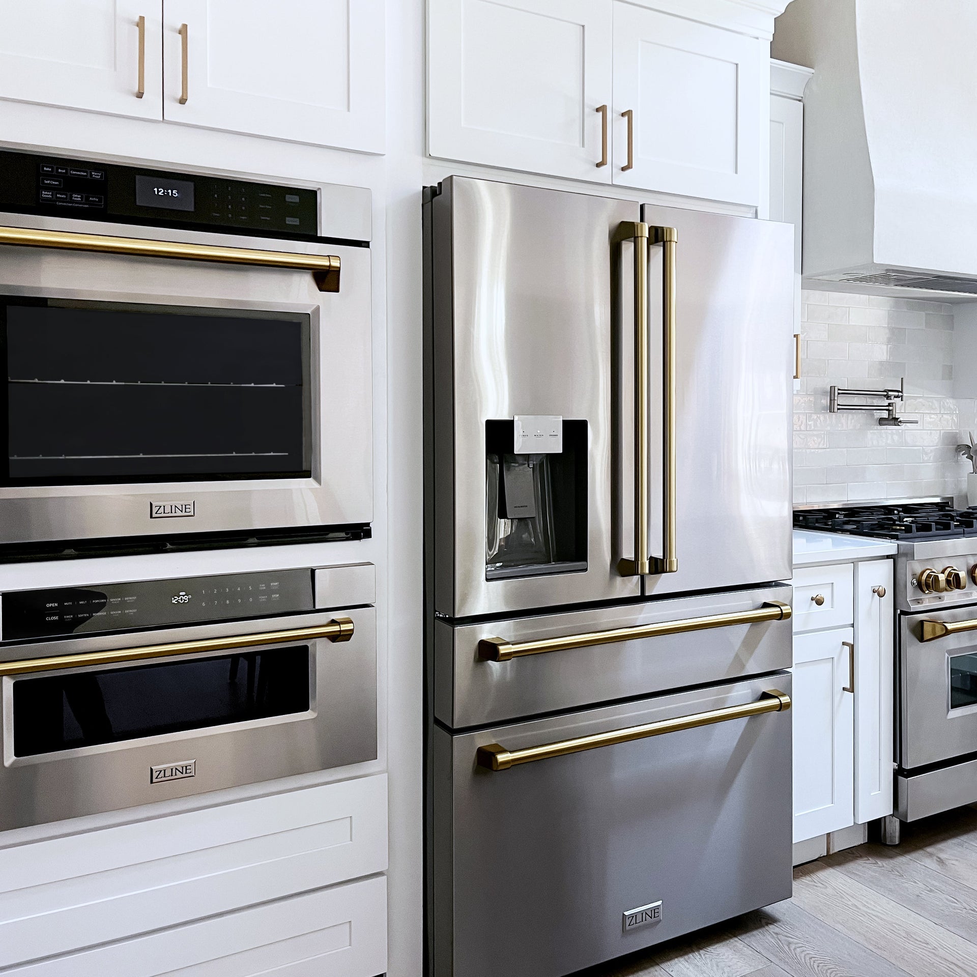 zline-30-autograph-single-wall-oven-with-air-fry-and-self-clean-in-stainless-steel-and-champagne-bronze-handle-wasz-30-cb