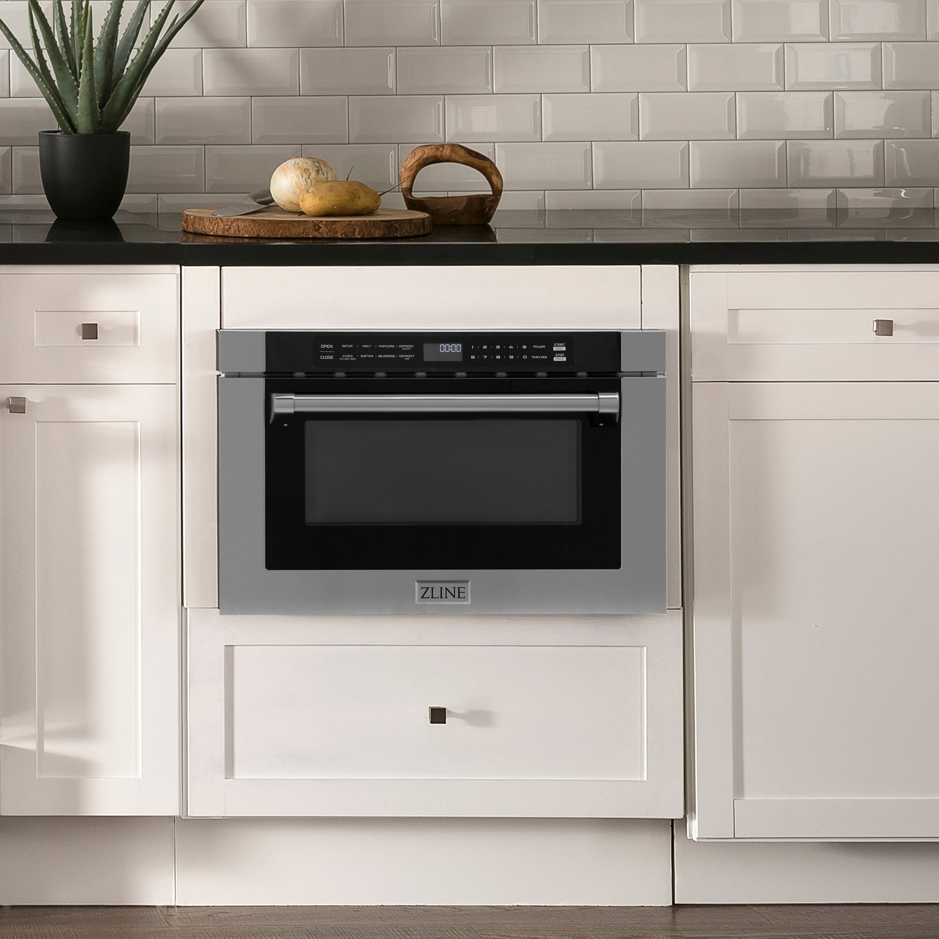 zline-24-in-1-2-cu-ft-built-in-microwave-drawer-with-a-traditional-handle-in-stainless-steel-mwd-1-h