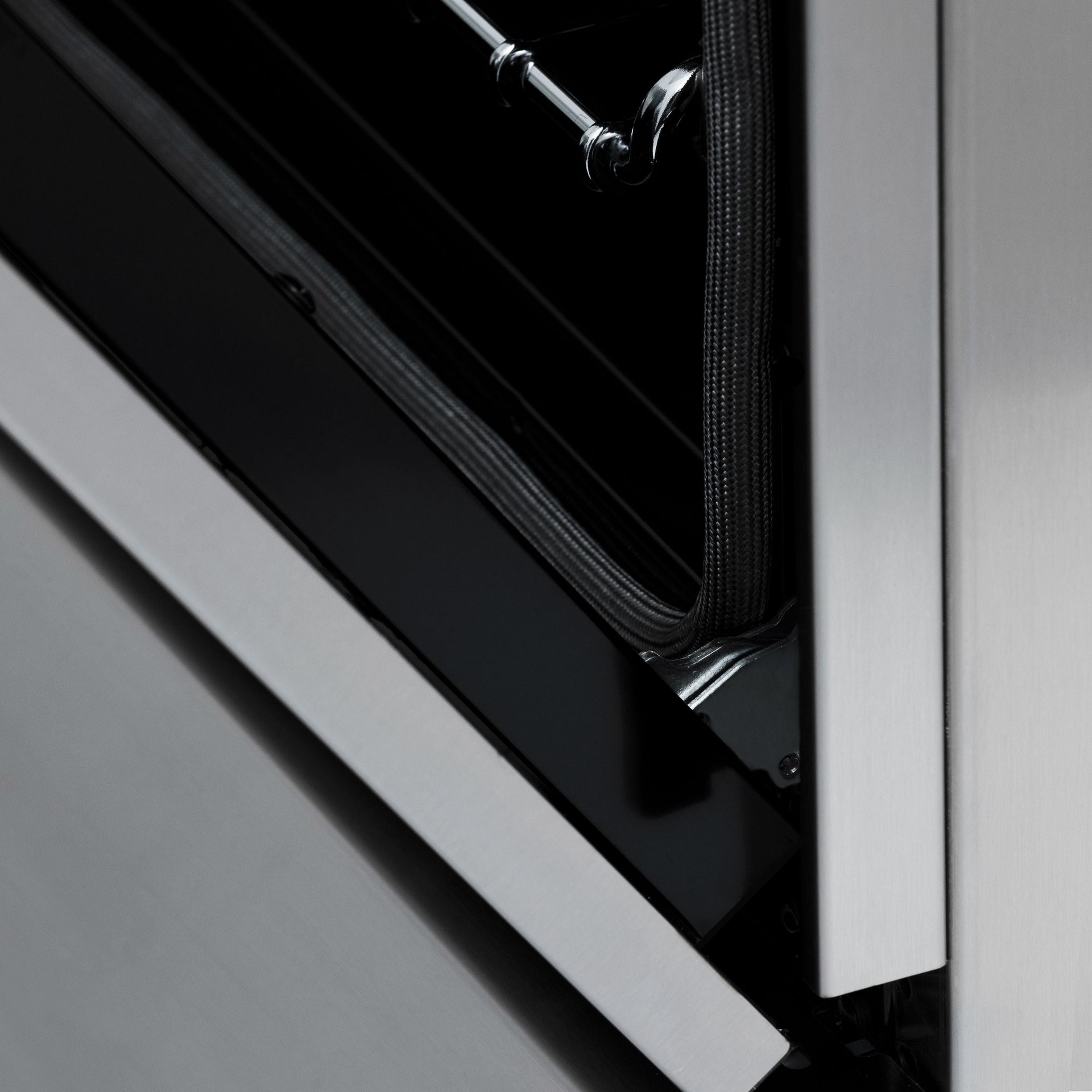 zline-autograph-edition-30-inch-dual-fuel-range-4-0-cu-ft-electric-convection-oven-stainless-steel-with-bronze-accents-raz-30-cb