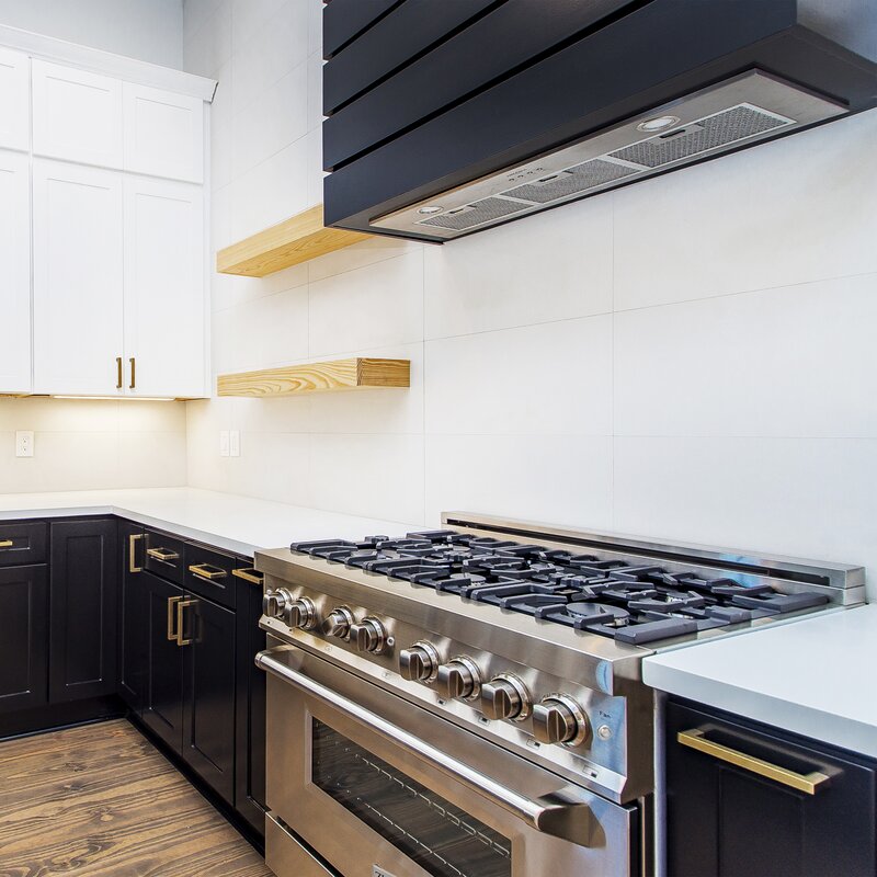 zline-appliance-package-36-in-gas-range-range-hood-microwave-oven-in-stainless-steel-3kp-rgrhmwo-36