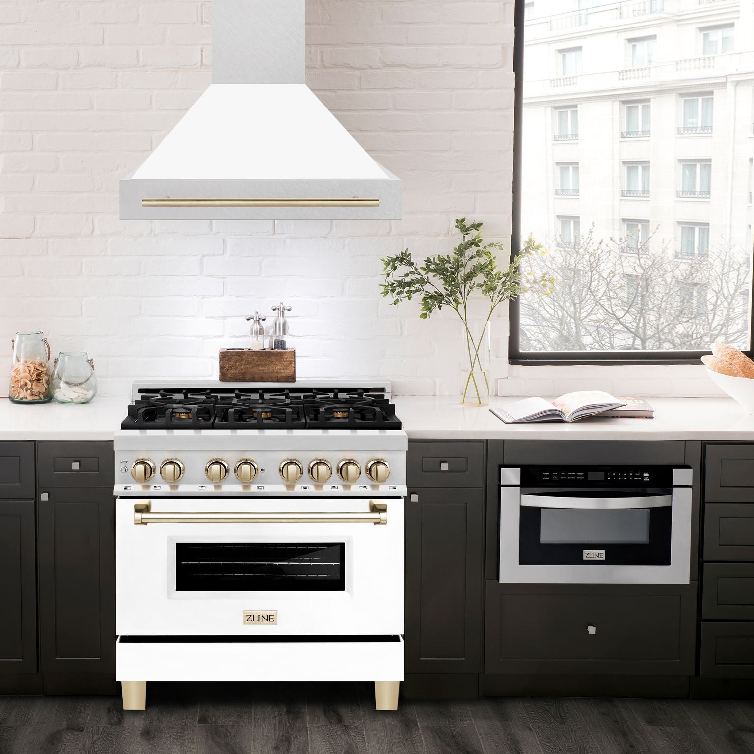 zline-36-in-wall-mount-range-hood-satin-stainless-steel-white-matte-shell-700-cfm-polished-gold-handle-8654snz-wm36-g