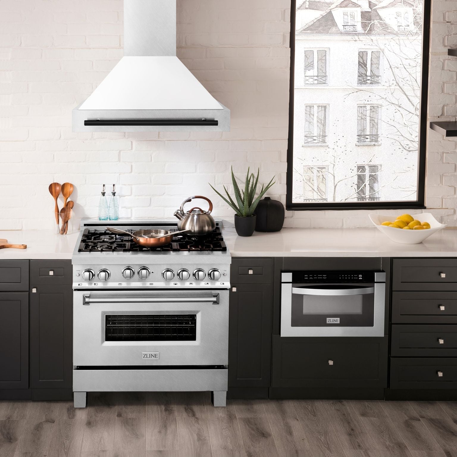 zline-36-in-wall-mount-range-hood-satin-stainless-steel-white-matte-shell-700-cfm-matte-black-handle-8654snz-wm36-mb