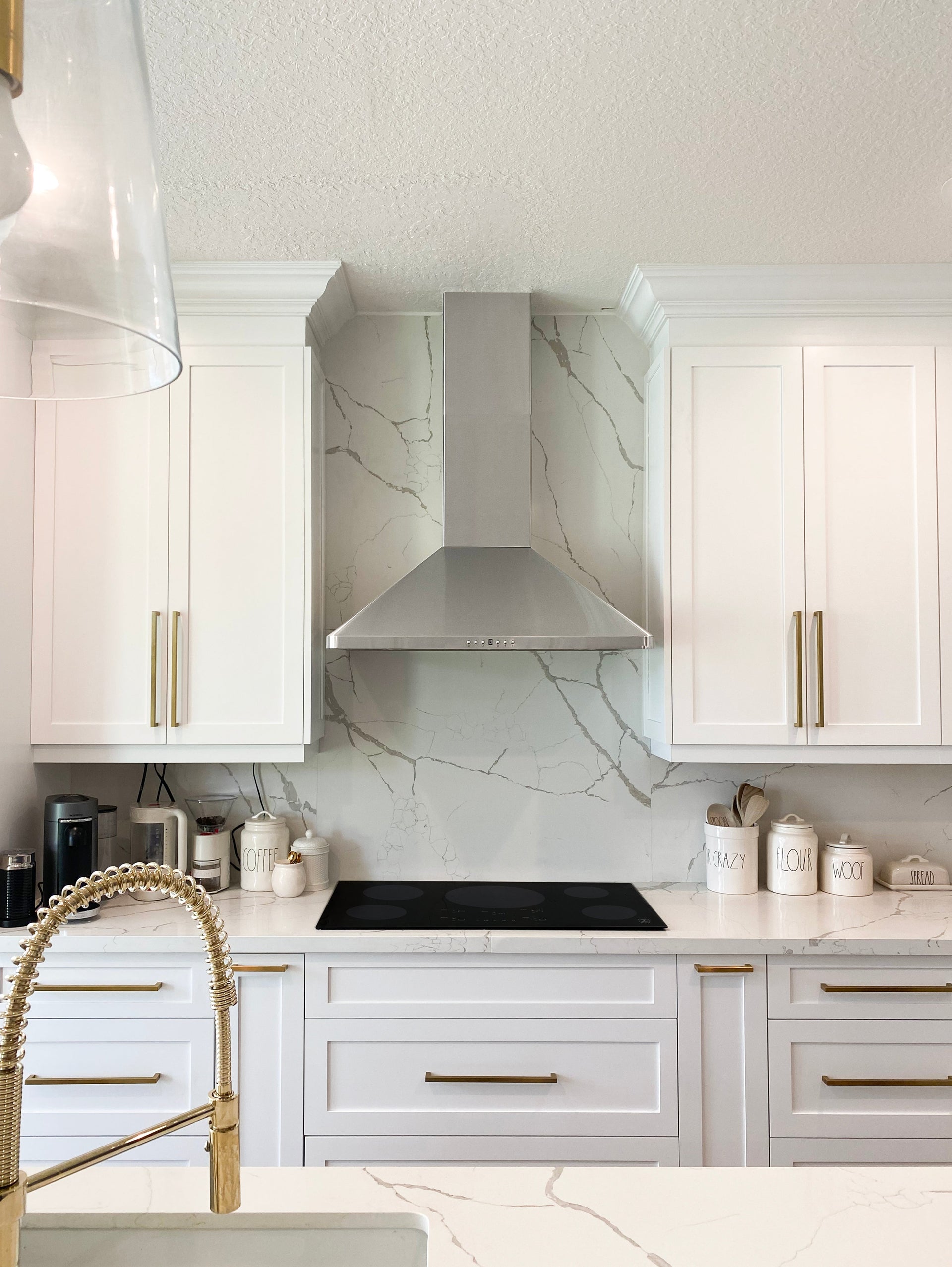 zline-36-in-wall-mount-range-hood-stainless-steel-4-speed-fan-led-lighting-kf1-36