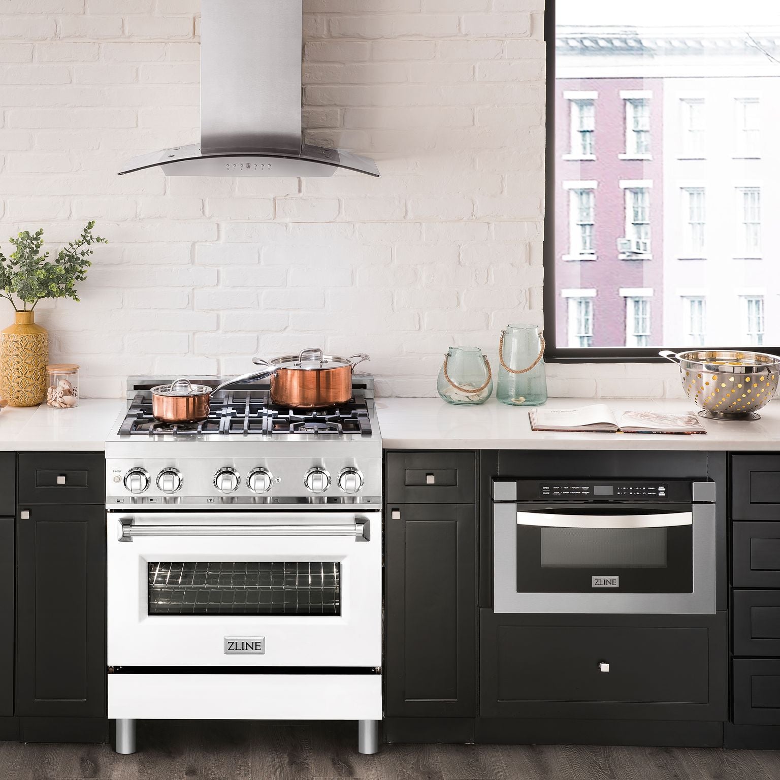zline-30-inch-professional-gas-range-with-electric-oven-stainless-steel-white-matte-door-model-ra-wm-30