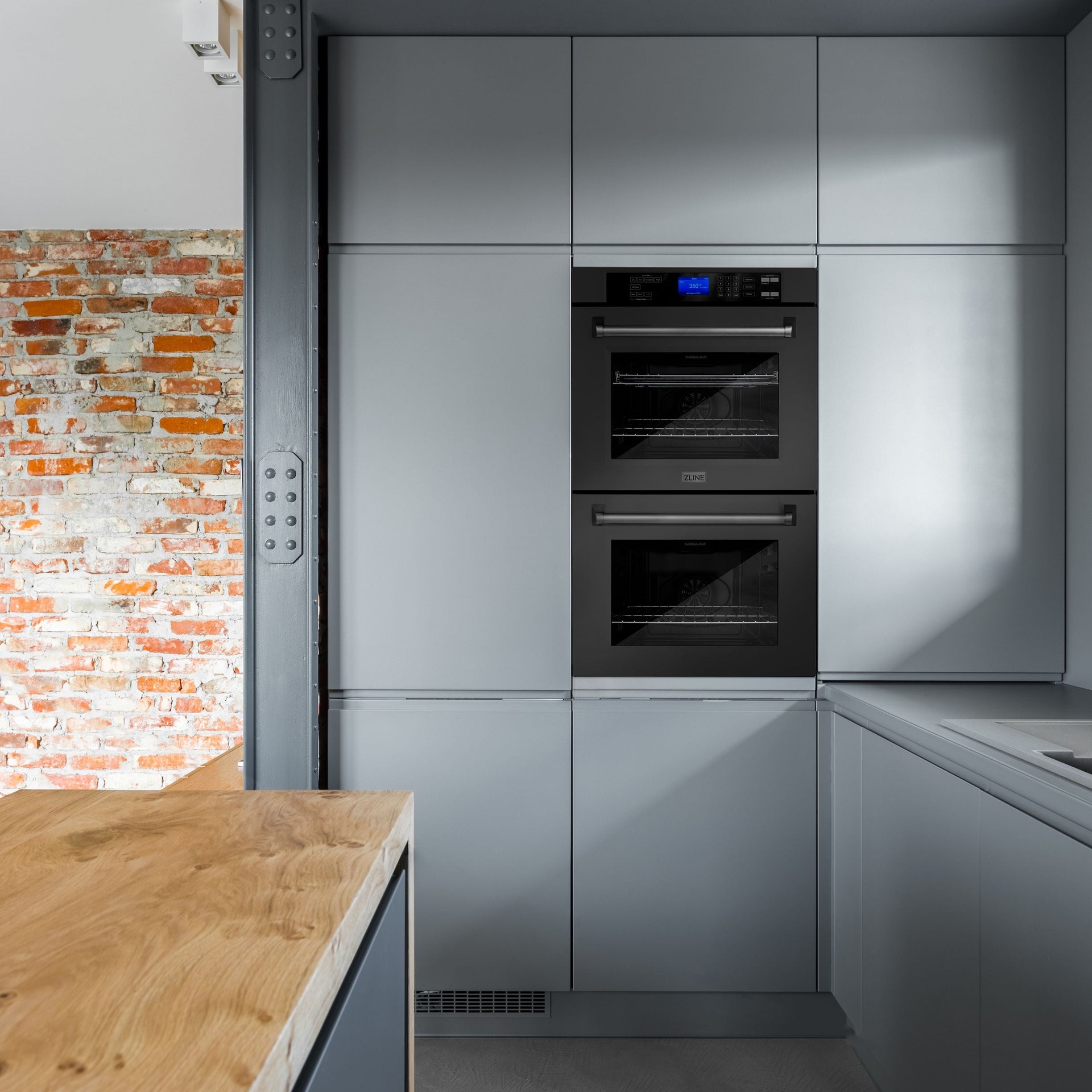 zline-appliance-package-30-professional-double-wall-oven-36-rangetop-range-hood-in-black-stainless-steel-3kp-rtbrh36-awd