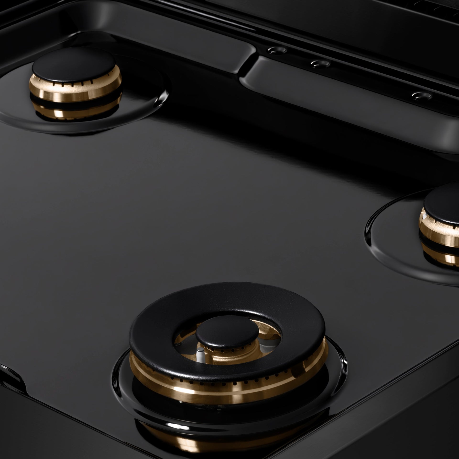 zline-paramount-30-gas-rangetop-with-4-brass-burners-and-porcelain-cooktop-in-black-stainless-steel-srtb-br-30