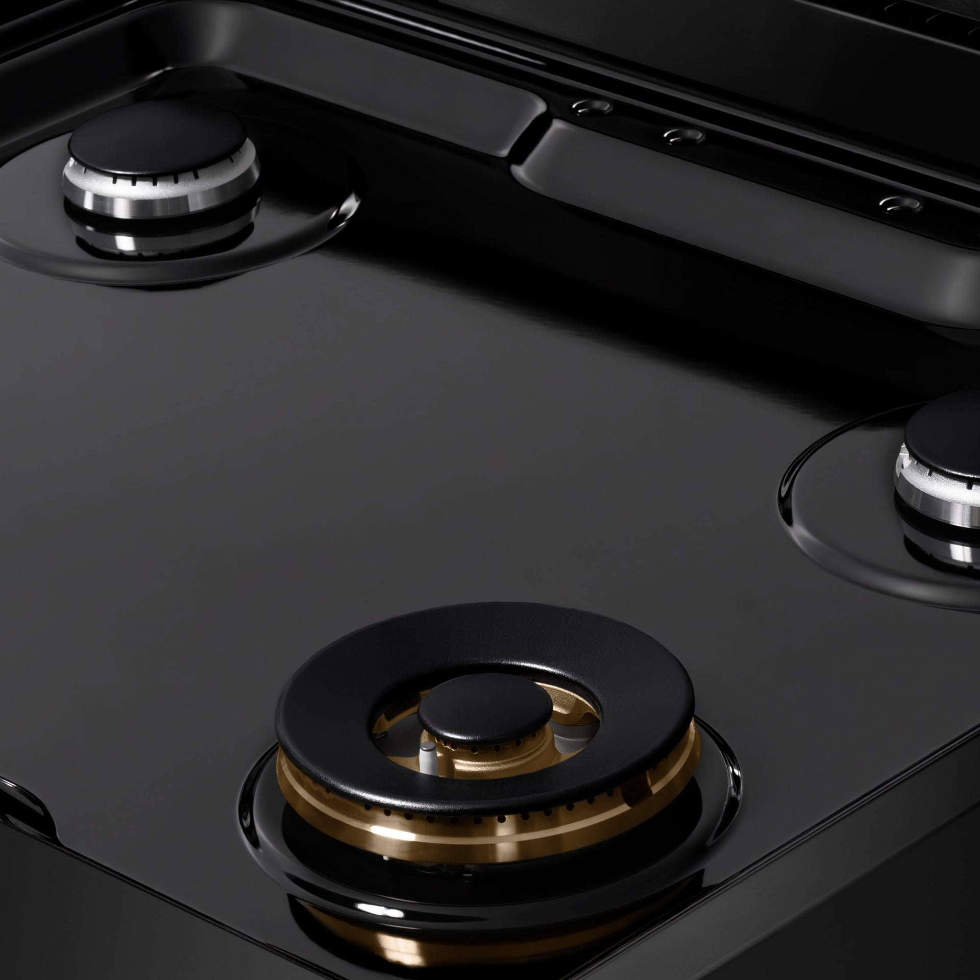 zline-paramount-30-gas-rangetop-with-4-burners-and-porcelain-cooktop-in-black-stainless-steel-srtb30