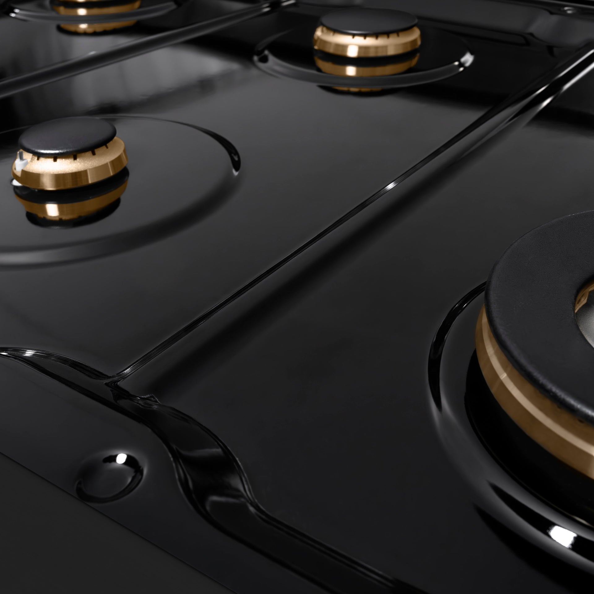zline-autograph-48-paramount-gas-rangetop-with-8-burners-cast-iron-griddle-and-porcelain-cooktop-in-black-stainless-steel-with-champagne-bronze-accents-srtbz-48-cb