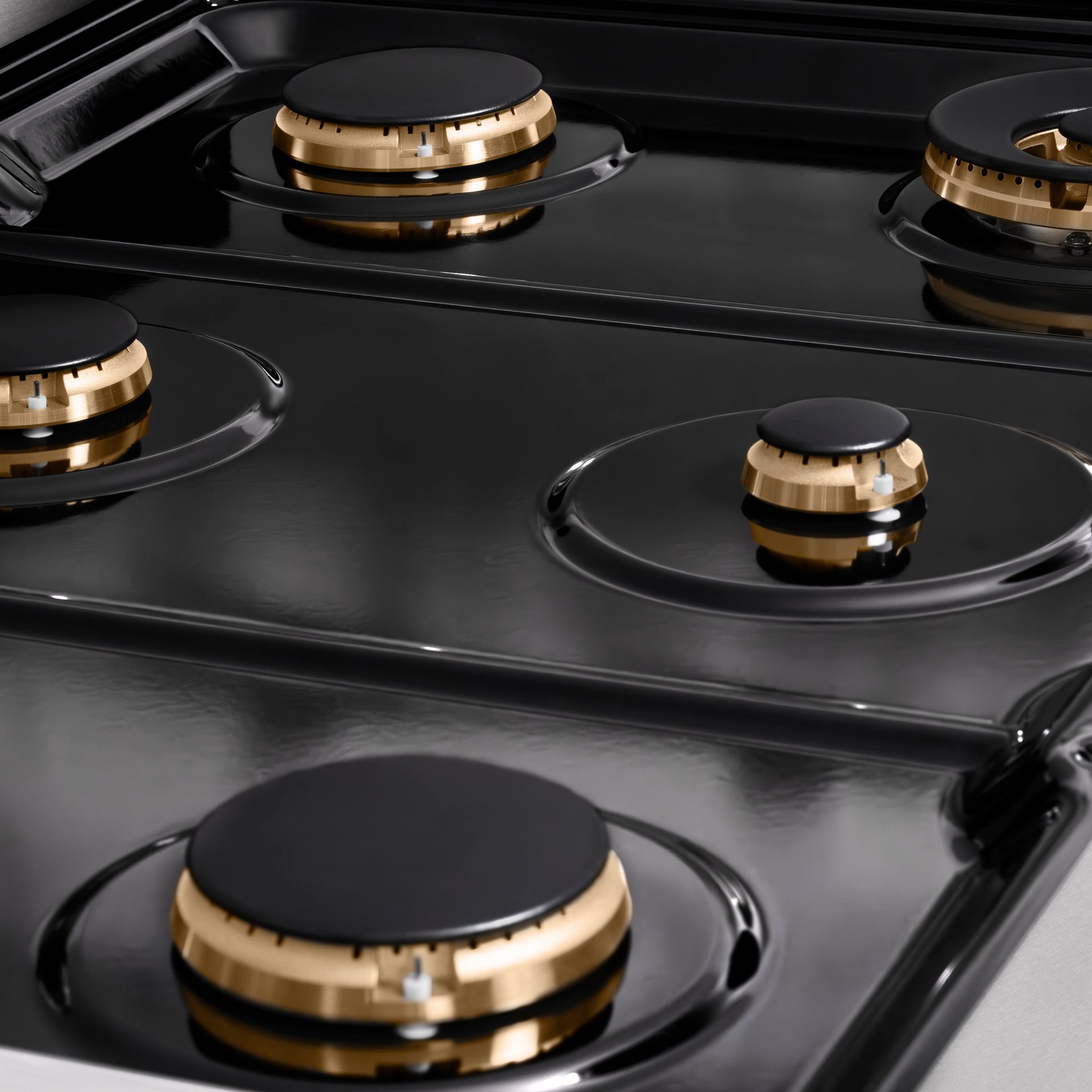 zline-36-autograph-paramount-gas-rangetop-with-6-burners-and-porcelain-cooktop-in-satin-stainless-steel-with-polished-gold-accents-srtsz-36-g