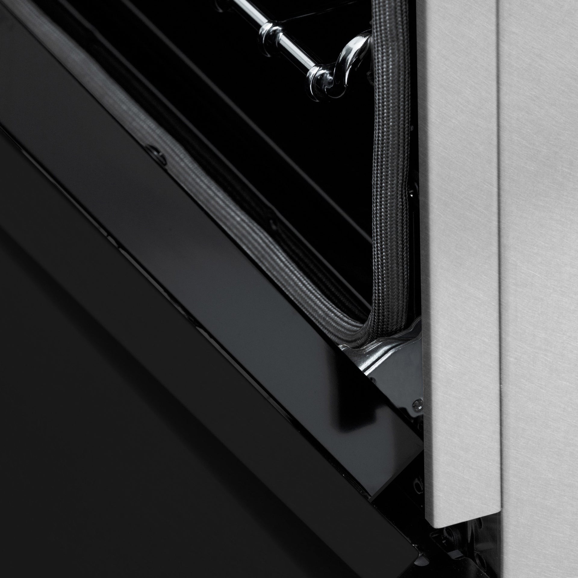 zline-legacy-36-inch-dual-fuel-range-4-6-cu-ft-electric-convection-oven-6-burner-gas-cooktop-satin-stainless-steel-with-black-matte-door-model-ras-blm-36