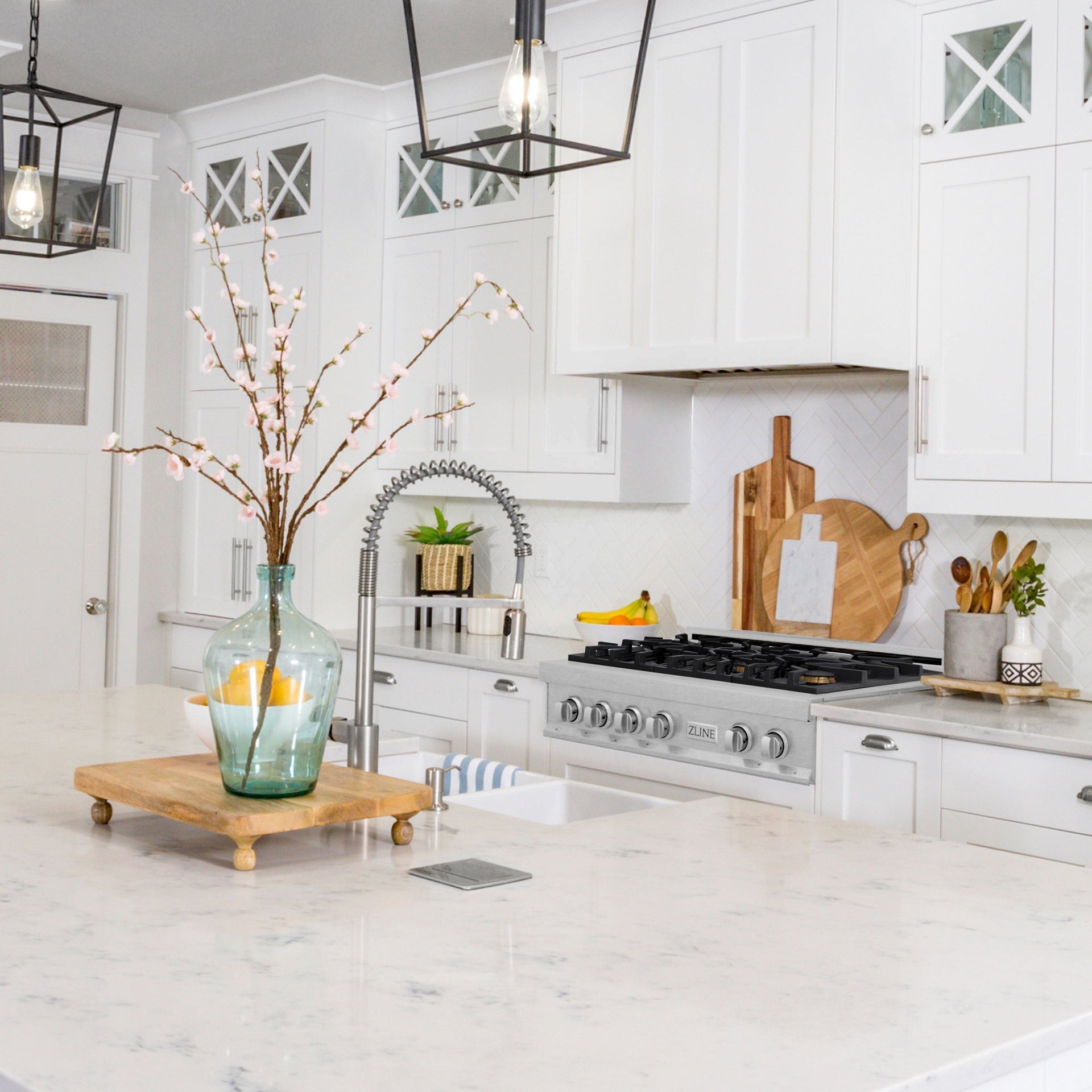 zline-36-legacy-gas-rangetop-with-6-brass-burners-and-porcelain-cooktop-in-satin-stainless-steel-rts-br-36