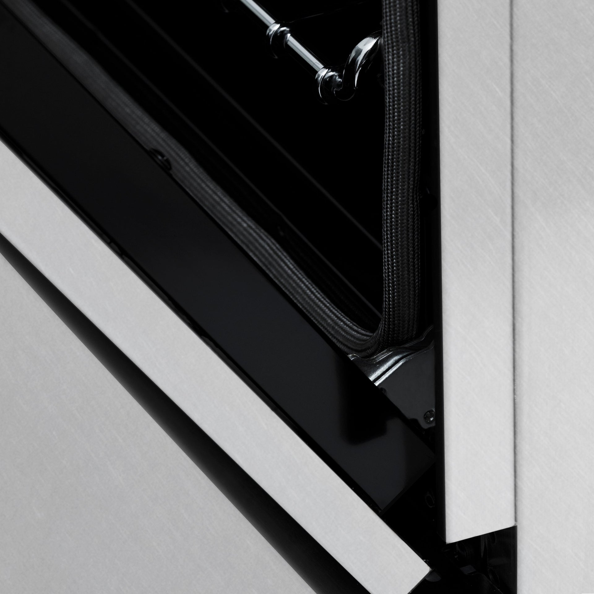 zline-autograph-36-in-4-6-cu-ft-legacy-dual-fuel-range-with-6-gas-burners-and-electric-convection-oven-in-satin-stainless-steel-with-matte-black-accents-rasz-sn-36-mb