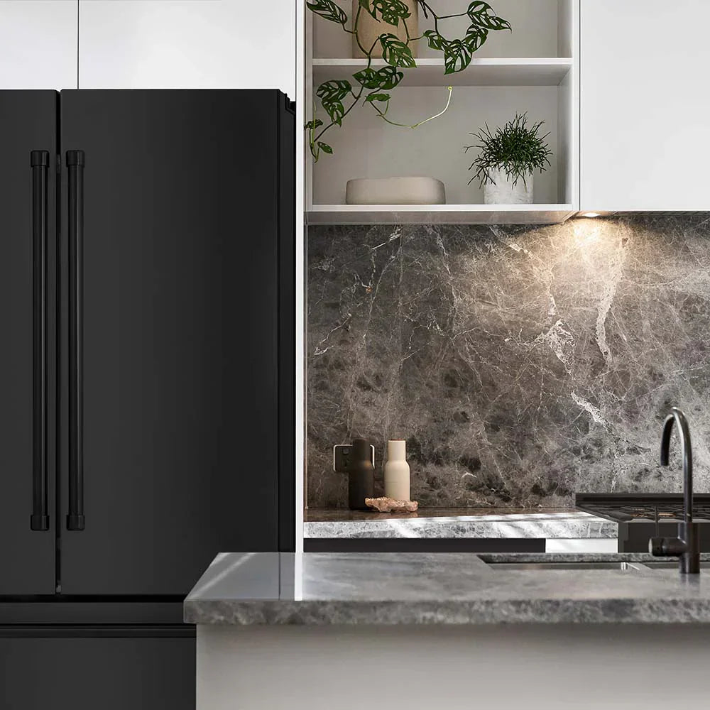 ZLINE 36 in French Door Refrigerator 22.5 cu. ft Ice Maker Black Stainless Steel (RFM-36-BS)