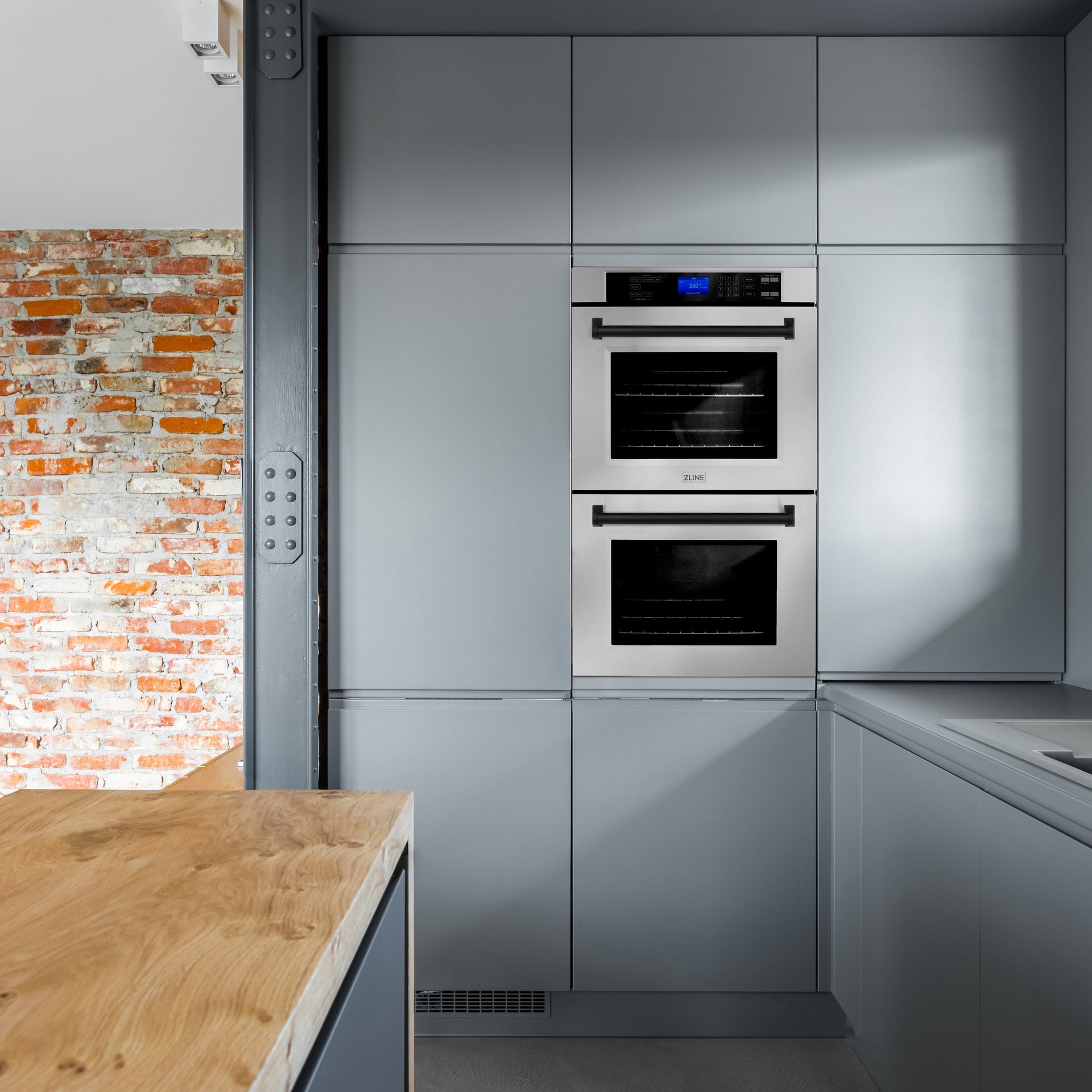 zline-30-autograph-double-wall-oven-with-air-fry-and-self-clean-in-stainless-steel-and-black-matte-handle-wadz-30-mb