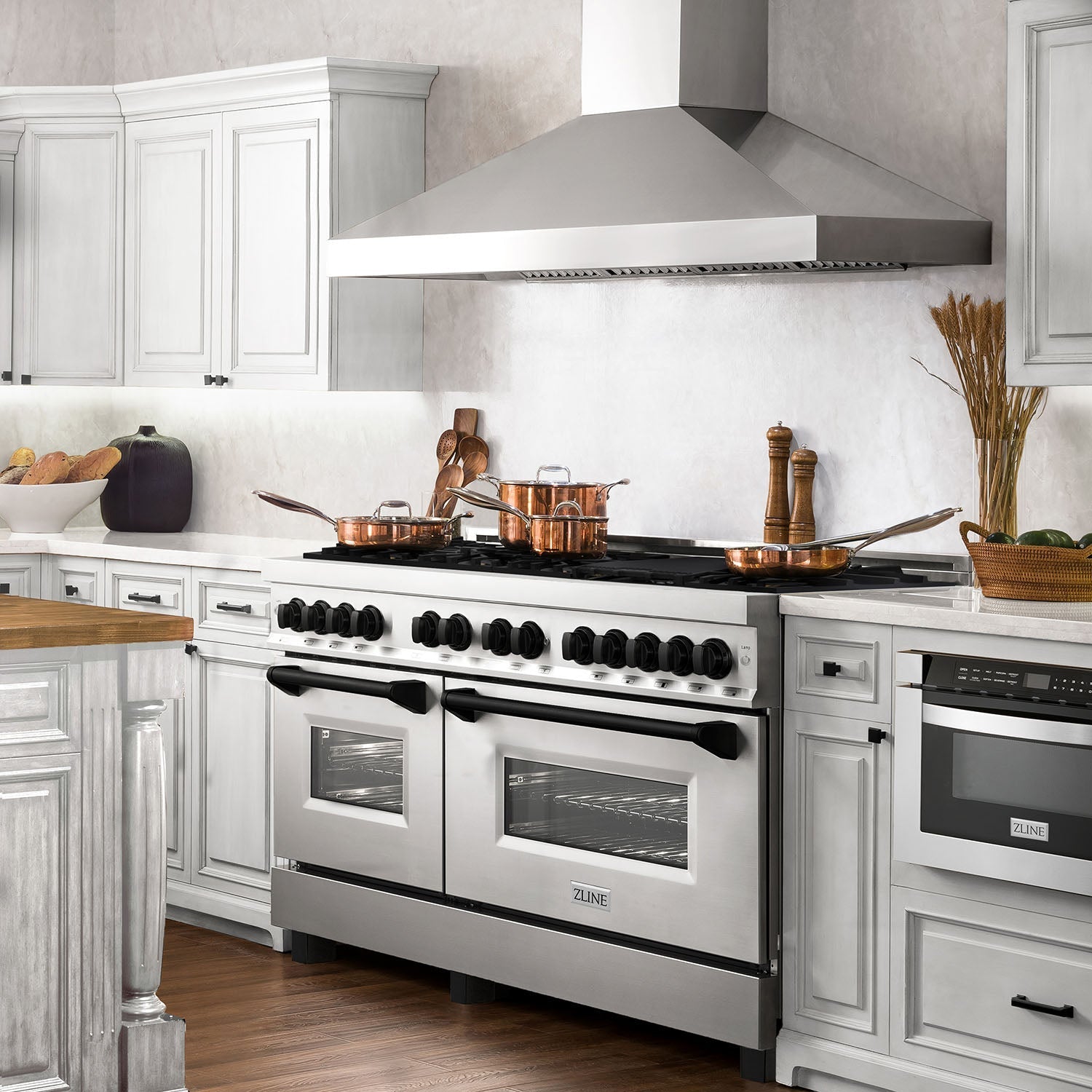 zline-autograph-edition-60-inch-dual-fuel-range-with-7-4-cu-ft-electric-convection-oven-stainless-steel-with-black-matte-accents-model-raz-60-mb