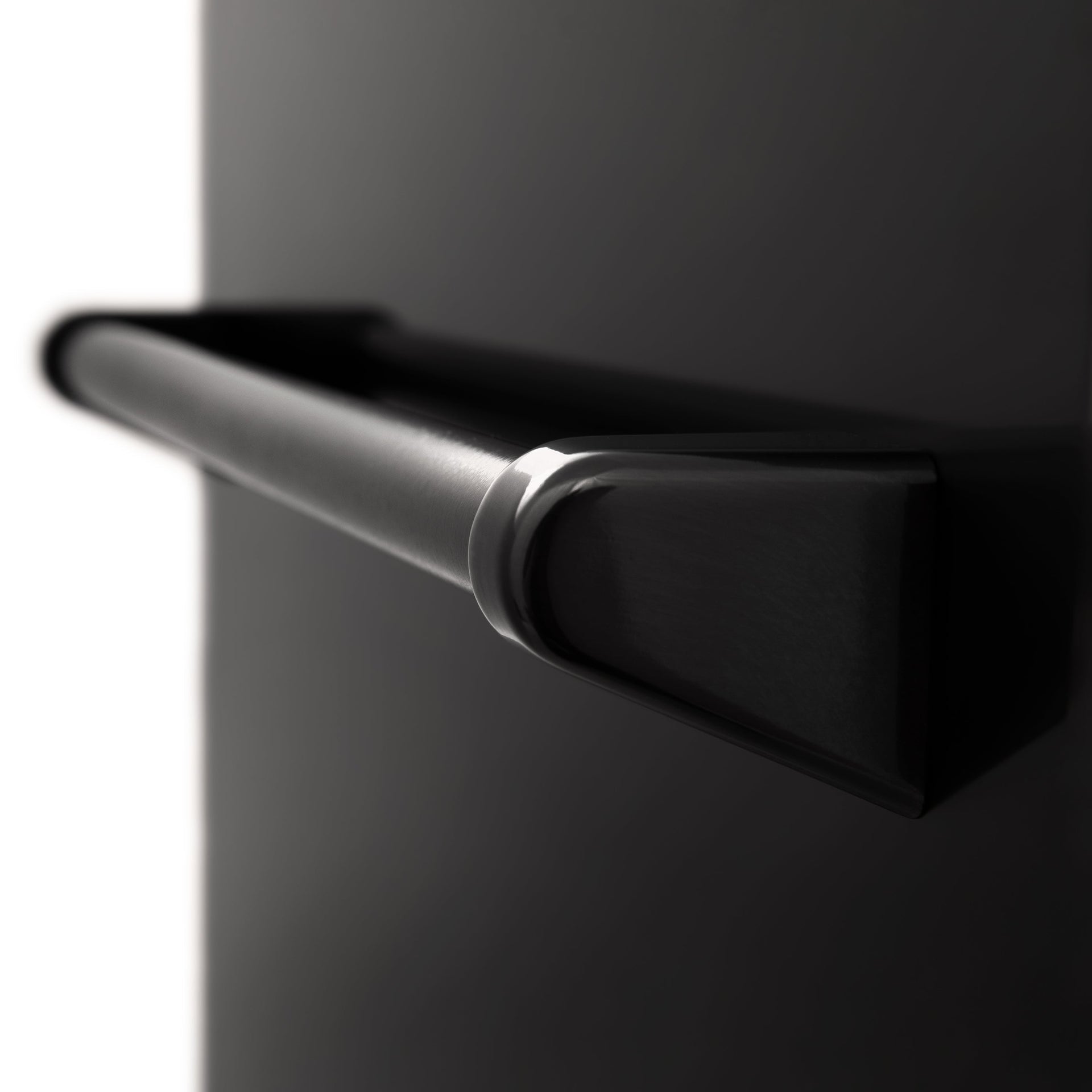 zline-24-in-top-control-dishwasher-in-black-stainless-steel-dw-bs-24