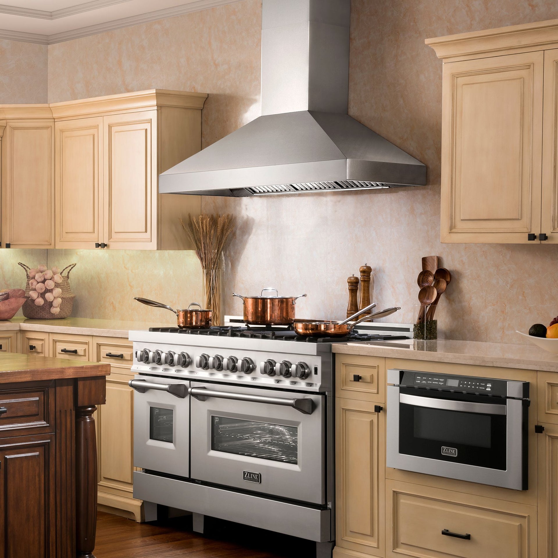 zline-60-in-wall-mount-range-hood-700-cfm-convertible-vent-stainless-steel-597-60